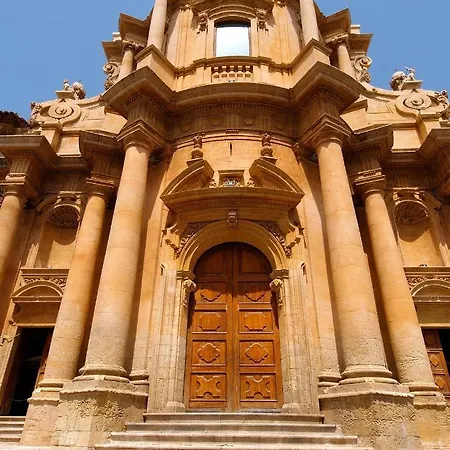 A Casa Tua Affitti Brevi 4*